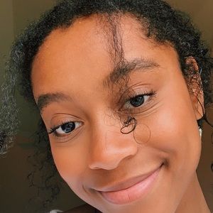 Meet your Posher, Alana